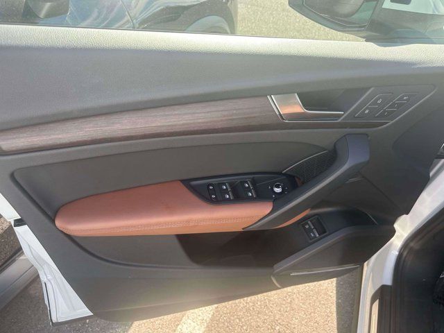 2024 Audi Q5 S line Premium Plus