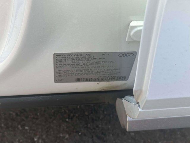 2024 Audi Q5 S line Premium Plus