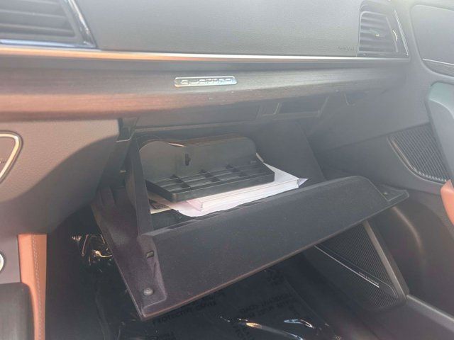 2024 Audi Q5 S line Premium Plus