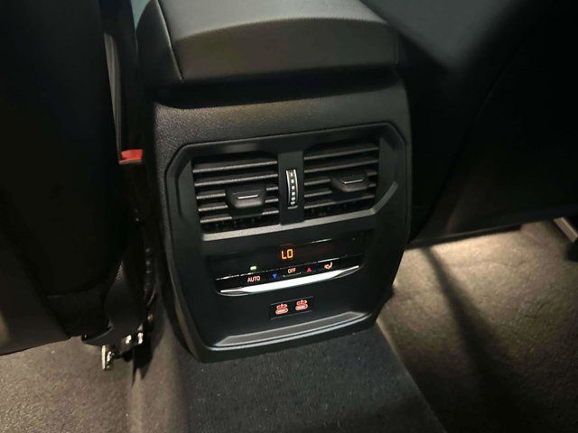 2024 BMW 3 Series 330i xDrive