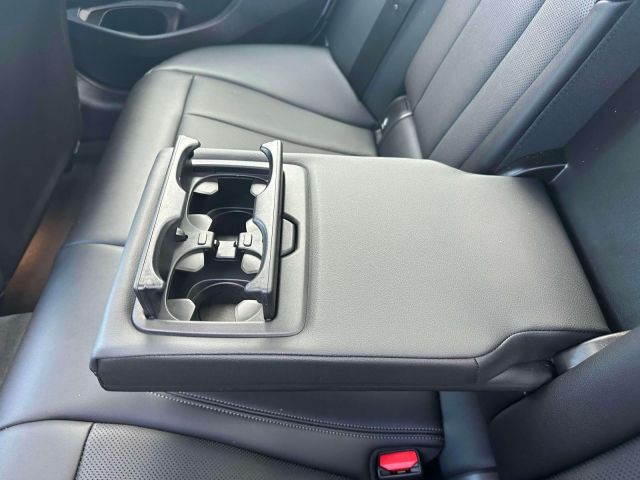 2024 BMW 3 Series 330i xDrive Sedan