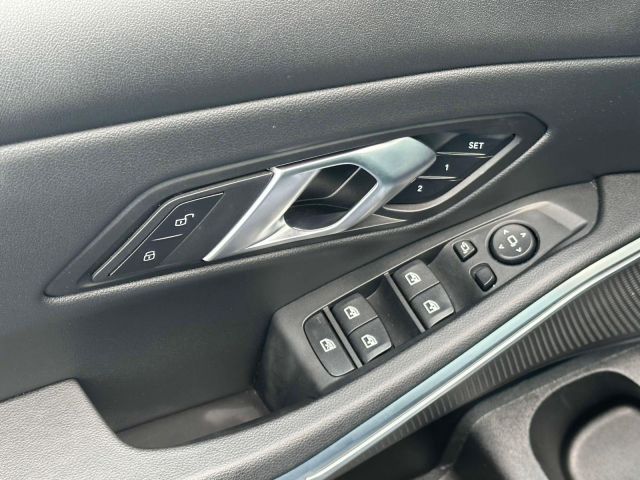 2024 BMW 3 Series 330i xDrive Sedan