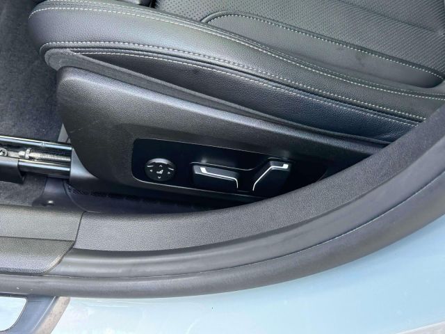 2024 BMW 3 Series 330i xDrive Sedan