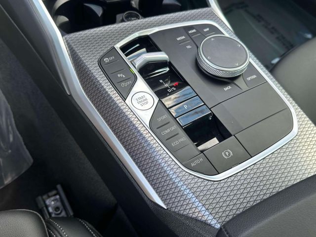 2024 BMW 3 Series 330i xDrive Sedan
