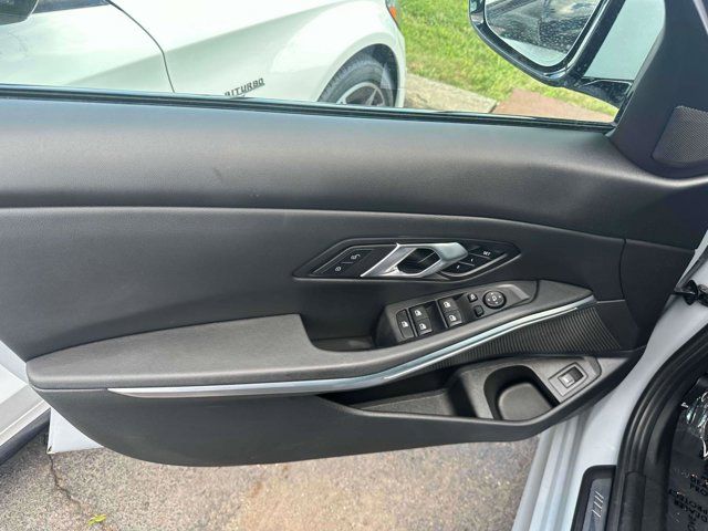 2024 BMW 3 Series 330i xDrive