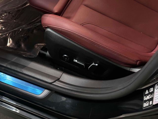 2024 BMW 3 Series 330i xDrive Sedan