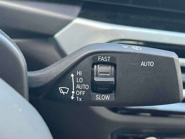 2024 BMW 3 Series 330i xDrive