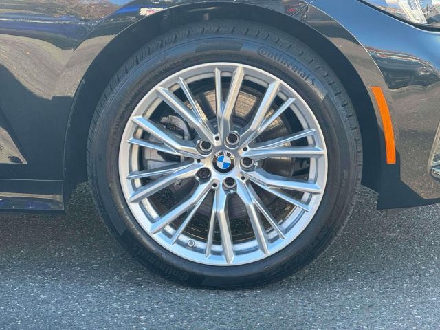 2024 BMW 3 Series 330i xDrive Sedan 2024 BMW 3 Series 330i xDrive Sedan