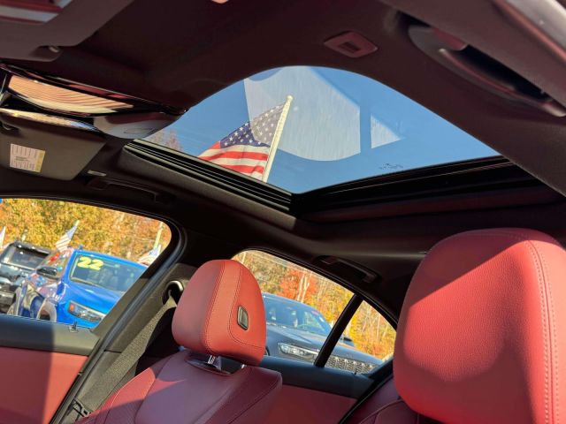 2024 BMW 3 Series 330i xDrive Sedan 2024 BMW 3 Series 330i xDrive Sedan