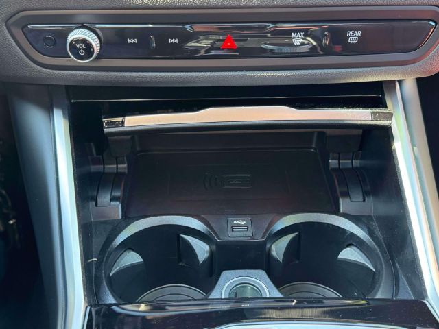 2024 BMW 3 Series 330i xDrive Sedan 2024 BMW 3 Series 330i xDrive Sedan