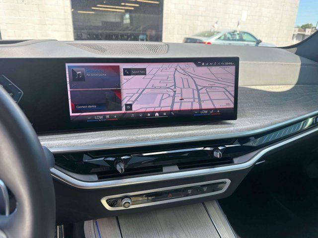 2024 BMW X5 M60i