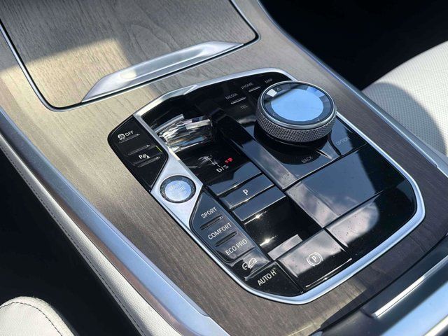 2024 BMW X5 M60i