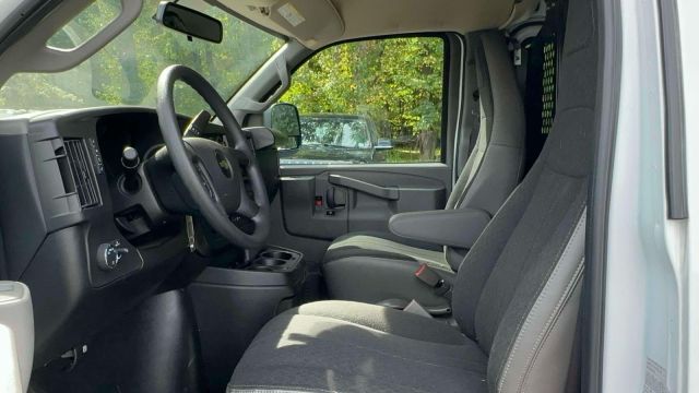 2024 Chevrolet Express Cargo Van RWD 2500 135