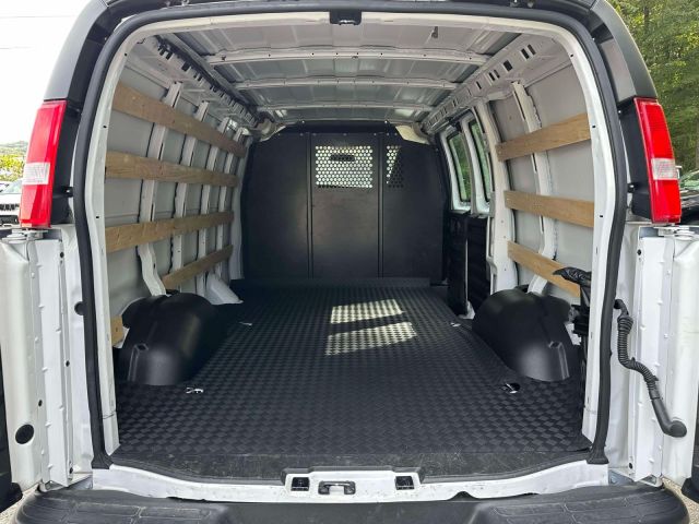 2024 Chevrolet Express Cargo Van RWD 2500 135