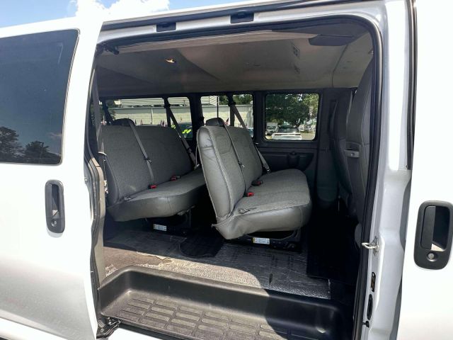 2024 Chevrolet Express Passenger RWD 3500 155 LT