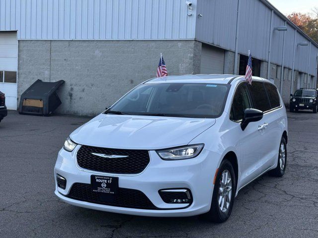 2024 Chrysler Pacifica Touring L 2024 Chrysler Pacifica Touring L