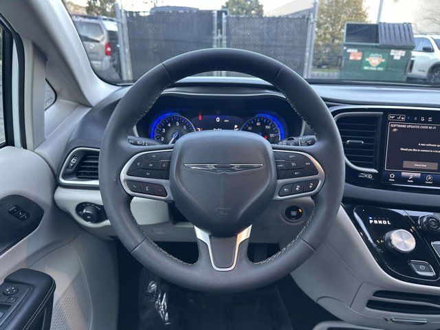 2024 Chrysler Pacifica Touring L 2024 Chrysler Pacifica Touring L