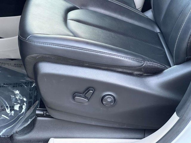 2024 Chrysler Pacifica Touring L 2024 Chrysler Pacifica Touring L