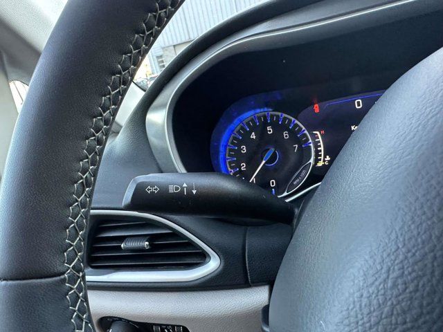 2024 Chrysler Pacifica Touring L 2024 Chrysler Pacifica Touring L