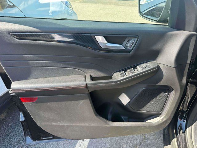 2024 Ford Escape ST-Line 2024 Ford Escape ST-Line