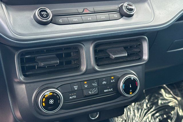 2024 Ford Maverick XL Pre-Owned