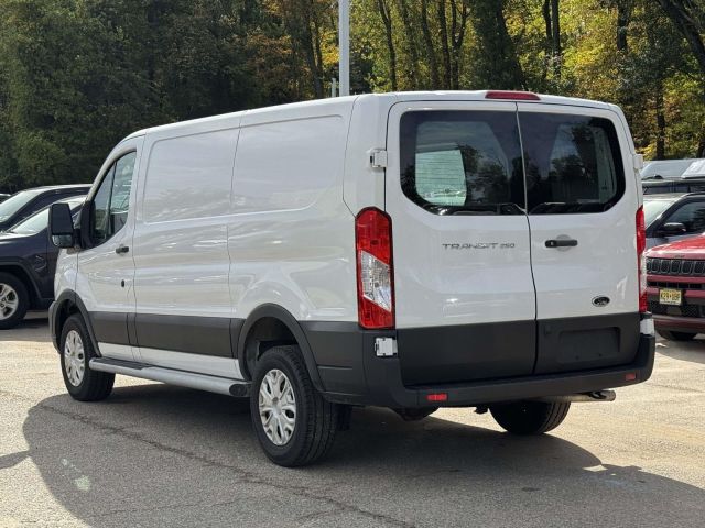 2024 Ford Transit Cargo Van T-250 130 Low Rf 9070 GVWR RWD 2024 Ford Transit Cargo Van T-250 130 Low Rf 9070 GVWR RWD
