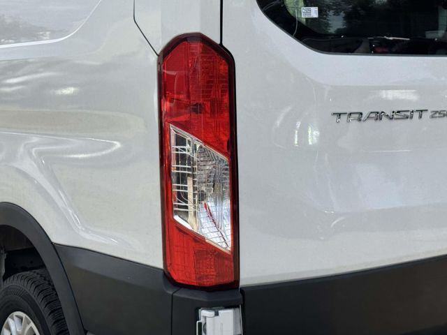 2024 Ford Transit Cargo Van T-250 130 Low Rf 9070 GVWR RWD 2024 Ford Transit Cargo Van T-250 130 Low Rf 9070 GVWR RWD