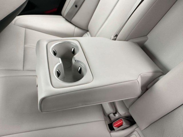 2024 Genesis G70 2.5T