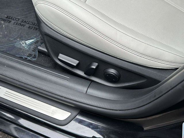 2024 Genesis G70 2.5T