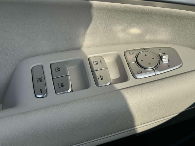 2024 Genesis G70 2.5T AWD