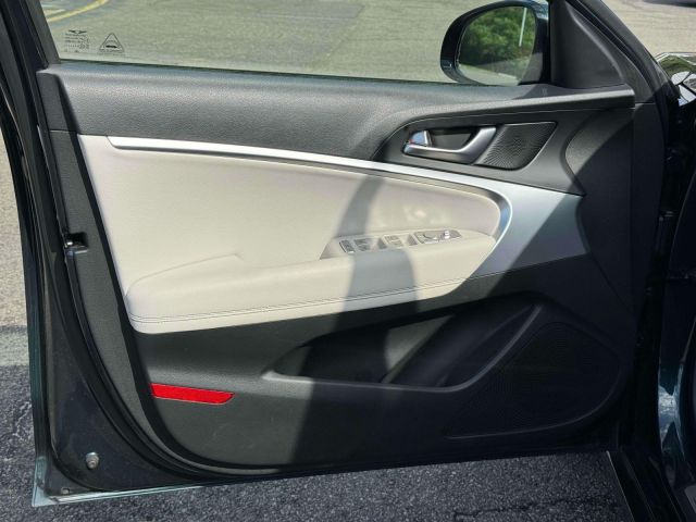 2024 Genesis G70 2.5T AWD