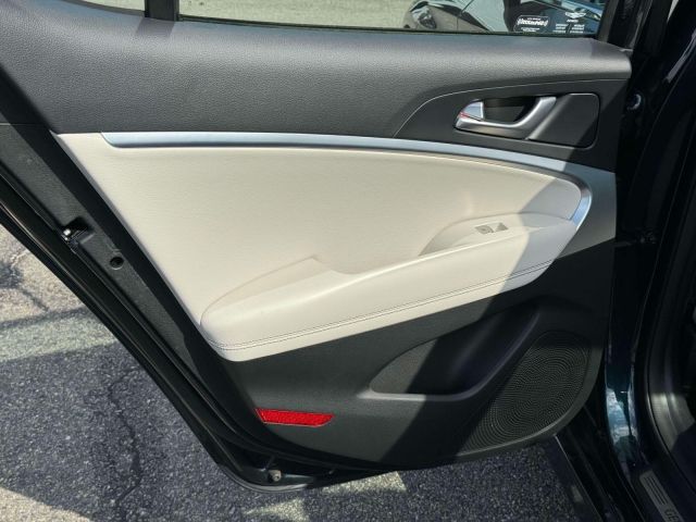 2024 Genesis G70 2.5T AWD