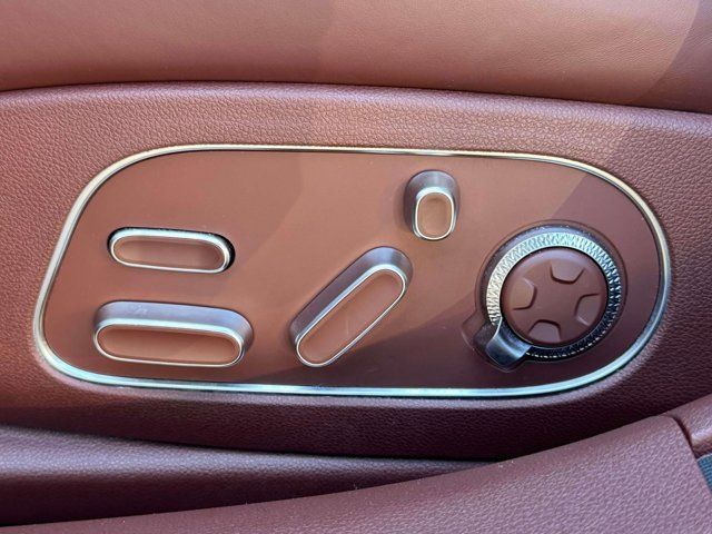 2024 Genesis G90 e-SC