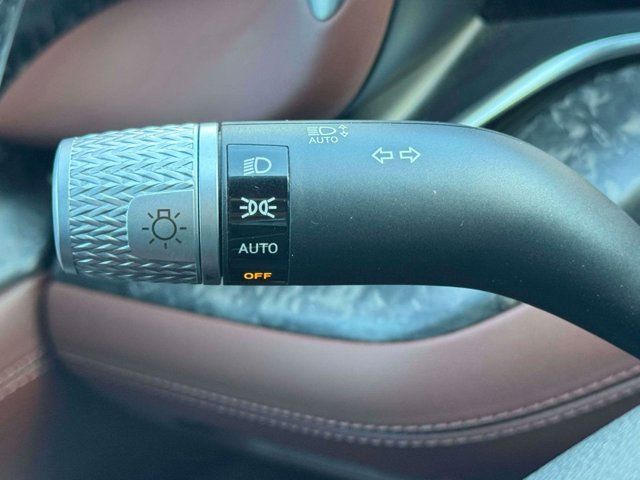 2024 Genesis G90 e-SC