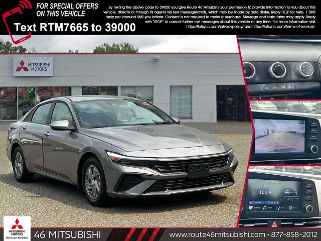 2024 Hyundai Elantra SE IVT