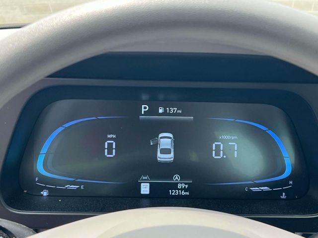 2024 Hyundai Elantra SE IVT