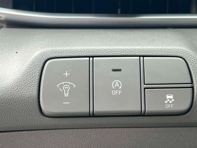 2024 Hyundai Elantra SE IVT