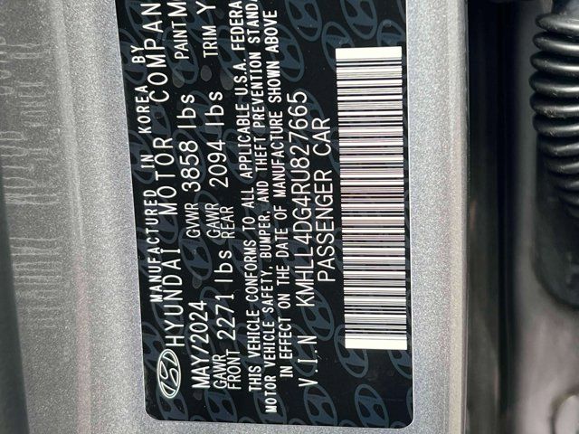 2024 Hyundai Elantra SE
