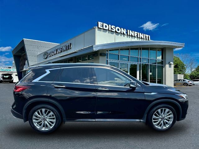 2024 INFINITI QX50 LUXE AWD