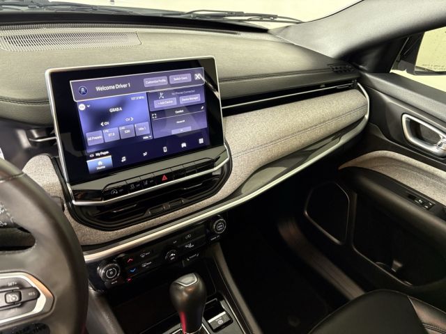 2024 Jeep Compass Latitude 2024 Jeep Compass Latitude