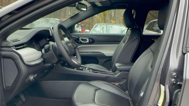 2024 Jeep Compass Limited 4x4 2024 Jeep Compass Limited 4x4