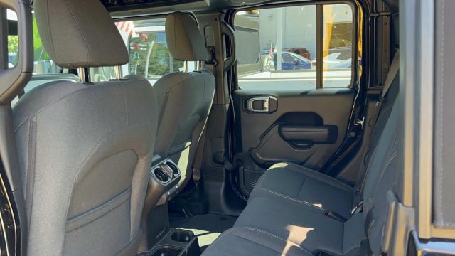 2024 Jeep Gladiator Sport S 4x4