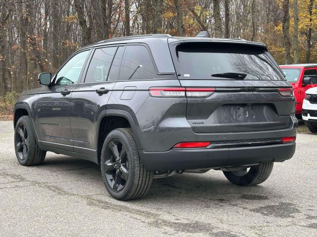 2024 Jeep Grand Cherokee Altitude 4x4