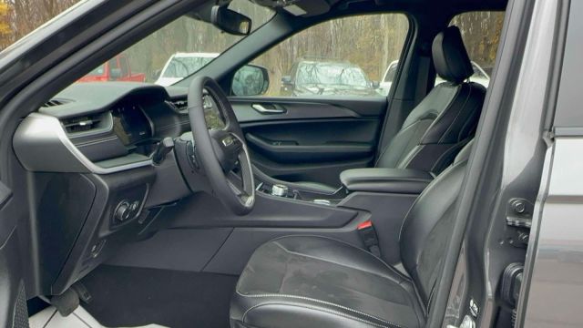 2024 Jeep Grand Cherokee Altitude 4x4