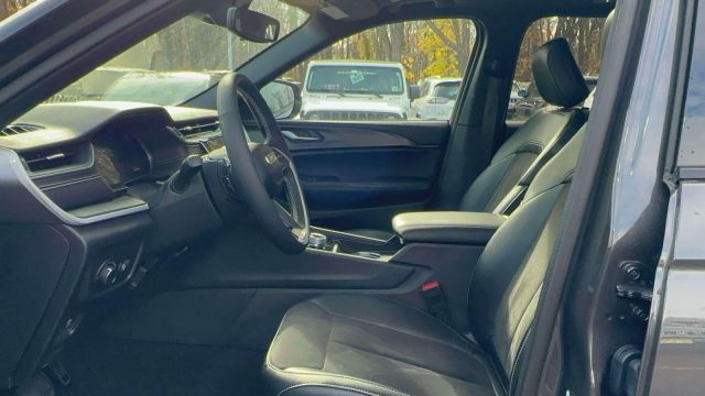 2024 Jeep Grand Cherokee Altitude X 4x4 2024 Jeep Grand Cherokee Altitude X 4x4