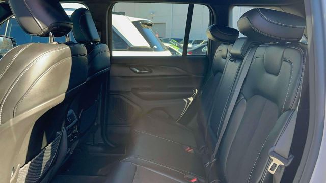 2024 Jeep Grand Cherokee Altitude X 4x4