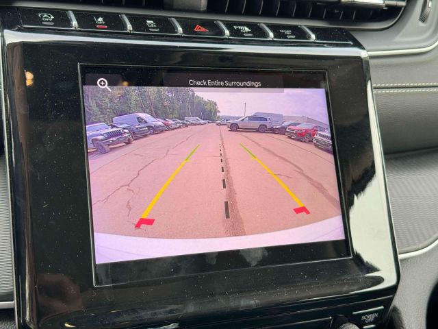 2024 Jeep Grand Cherokee Laredo X 4x4