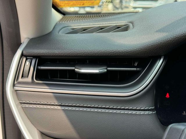 2024 Jeep Grand Cherokee Laredo X 4x4