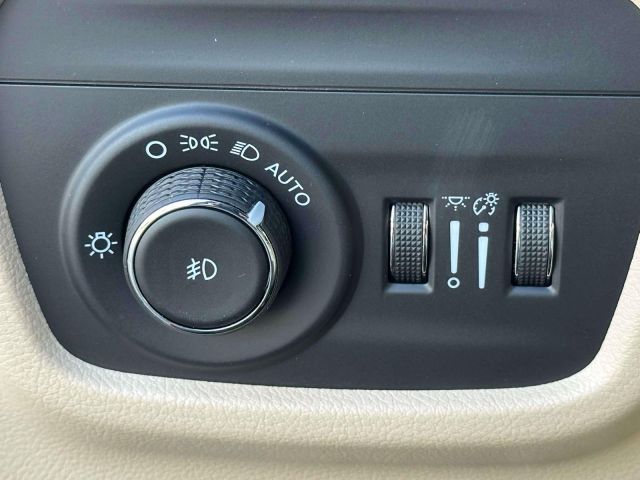 2024 Jeep Grand Cherokee Limited 4x4 2024 Jeep Grand Cherokee Limited 4x4