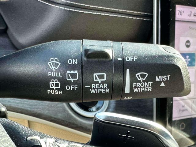 2024 Jeep Grand Cherokee Limited 4x4 2024 Jeep Grand Cherokee Limited 4x4